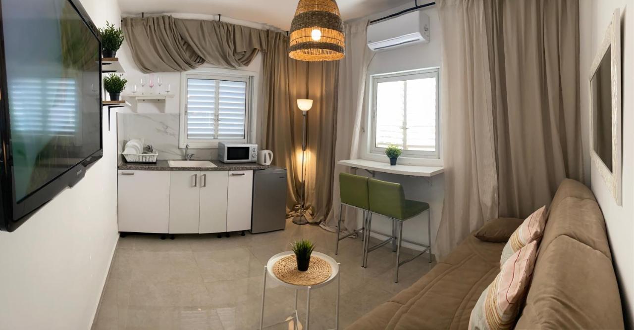 Apartment Oskar Beach Bat Yam Extérieur photo
