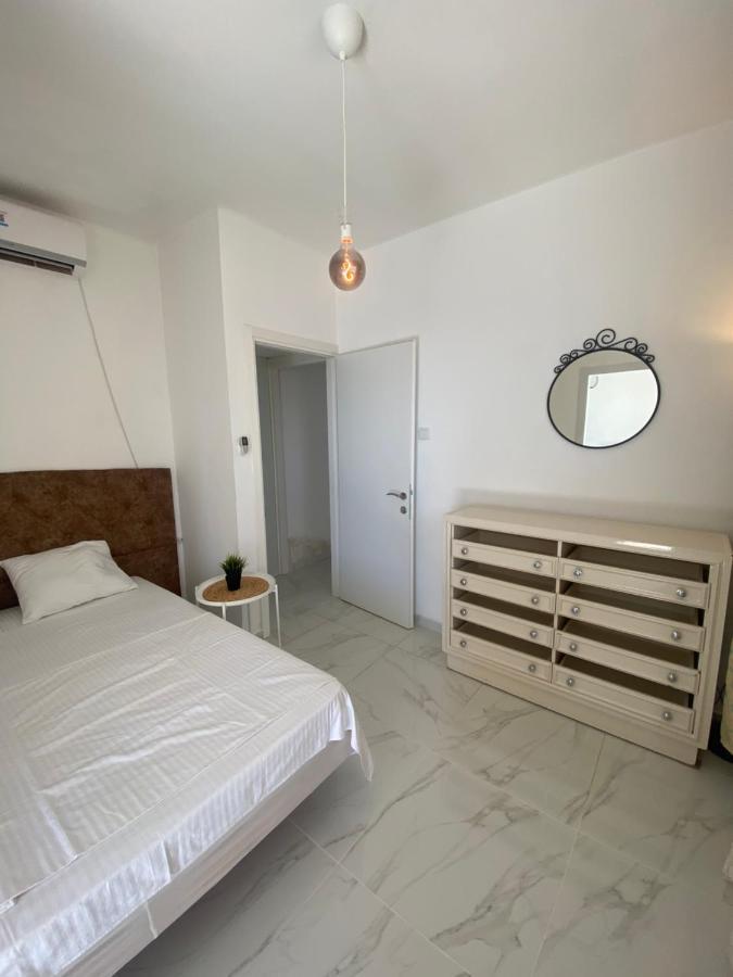 Apartment Oskar Beach Bat Yam Extérieur photo